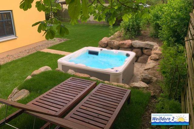 הוילה Puddemin Familienfreundliches Reetdachhaus Weissdorn 2 מראה חיצוני תמונה